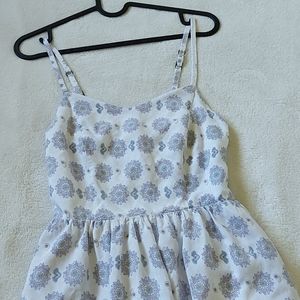 🌿 Garage Sundress